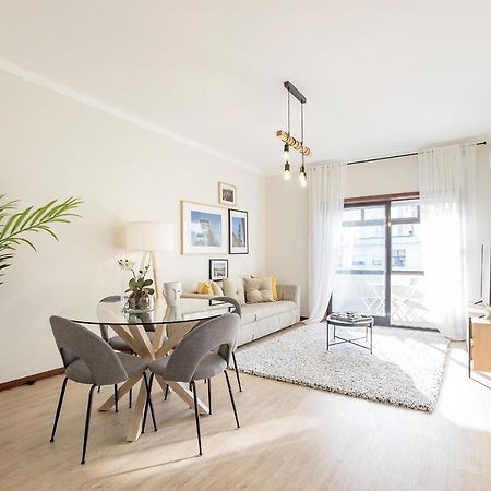 פורטו 2Br Flat In Bonfim W/ Ac & Balcony By Lovelystay מראה חיצוני תמונה